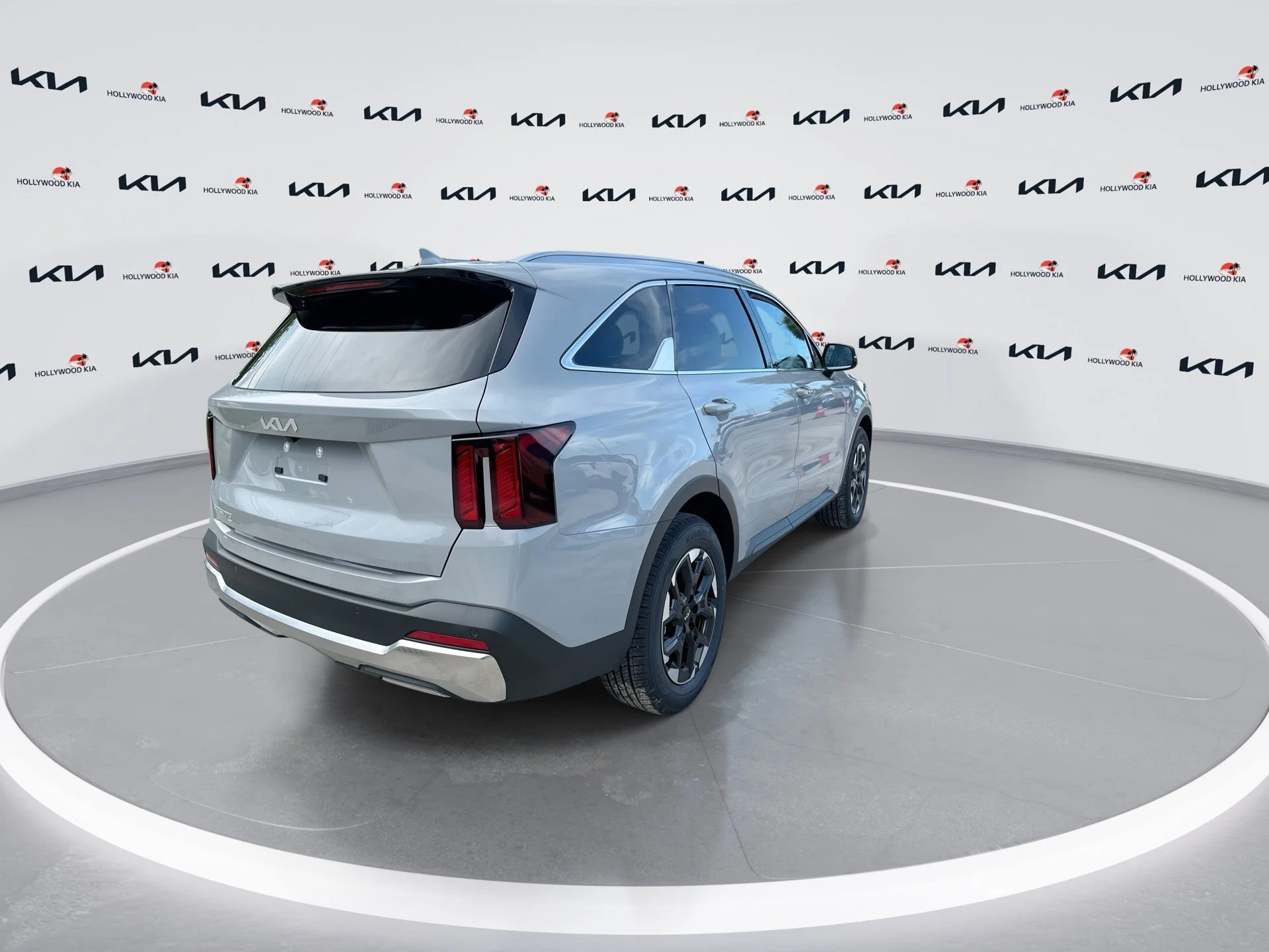 New 2026 Wolf Gray Kia S image 8