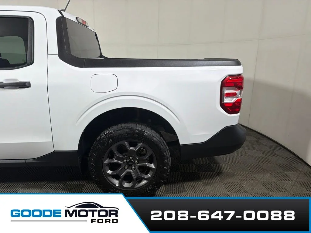 Certified Used 2024 Oxford White Ford XLT image 5