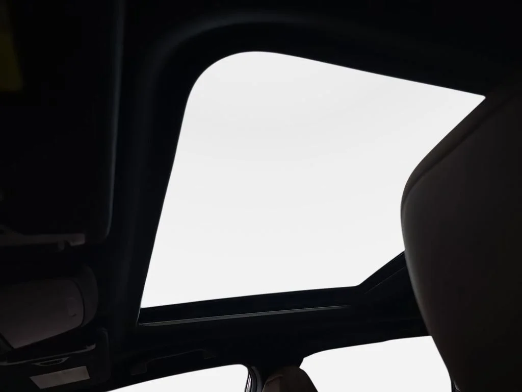 Used 2025 White Subaru Touring image 32