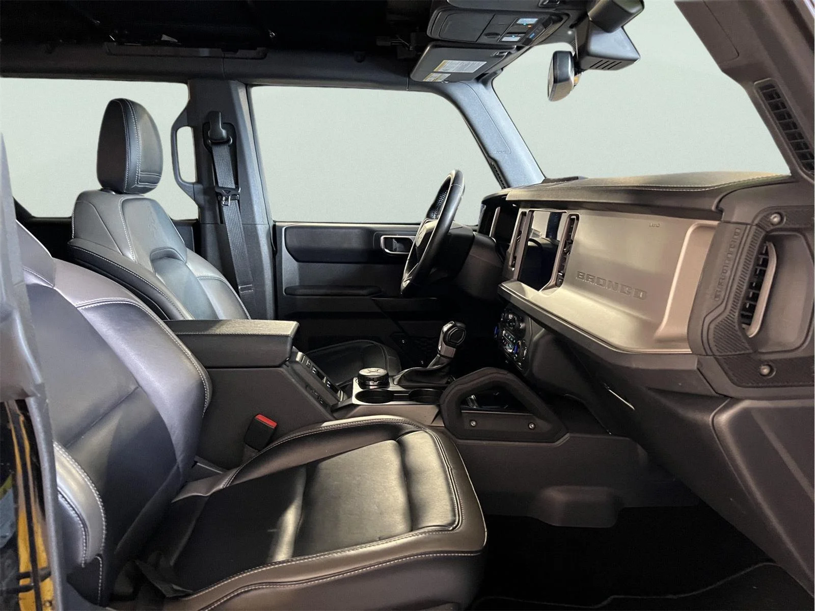 Used 2025 Shadow Black Ford Outer Banks image 12