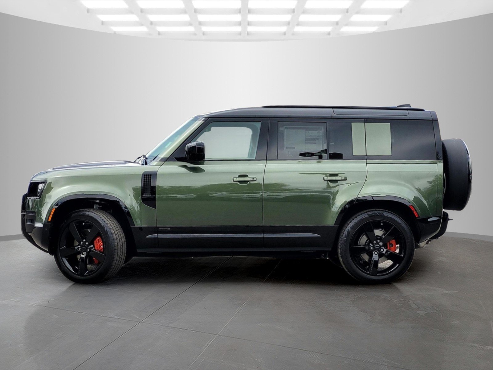 New 2026 Woolstone Green Land Rover X image 3