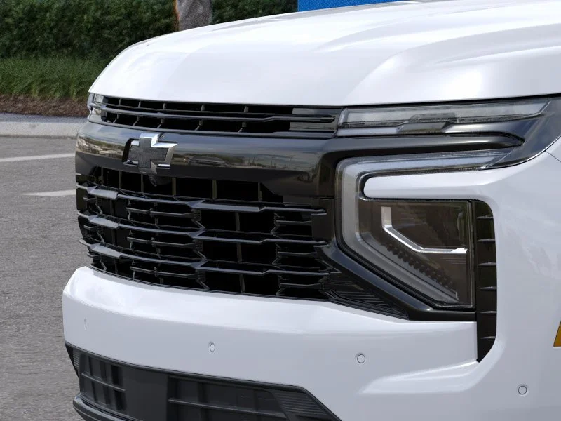 New 2026 Summit White Chevrolet RST image 22