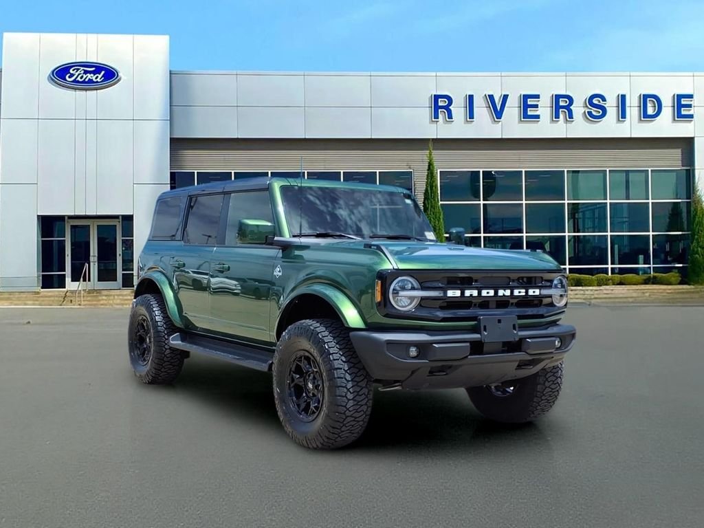 2025 Ford Bronco Outer Banks 4x4's photo