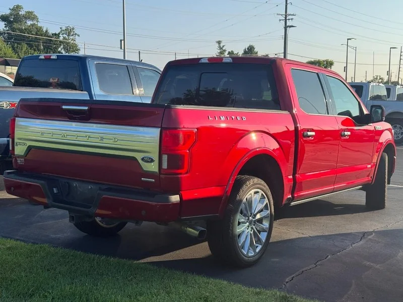 Used 2018 Ruby Red Metallic Tinted Clearcoat Ford Limited image 3
