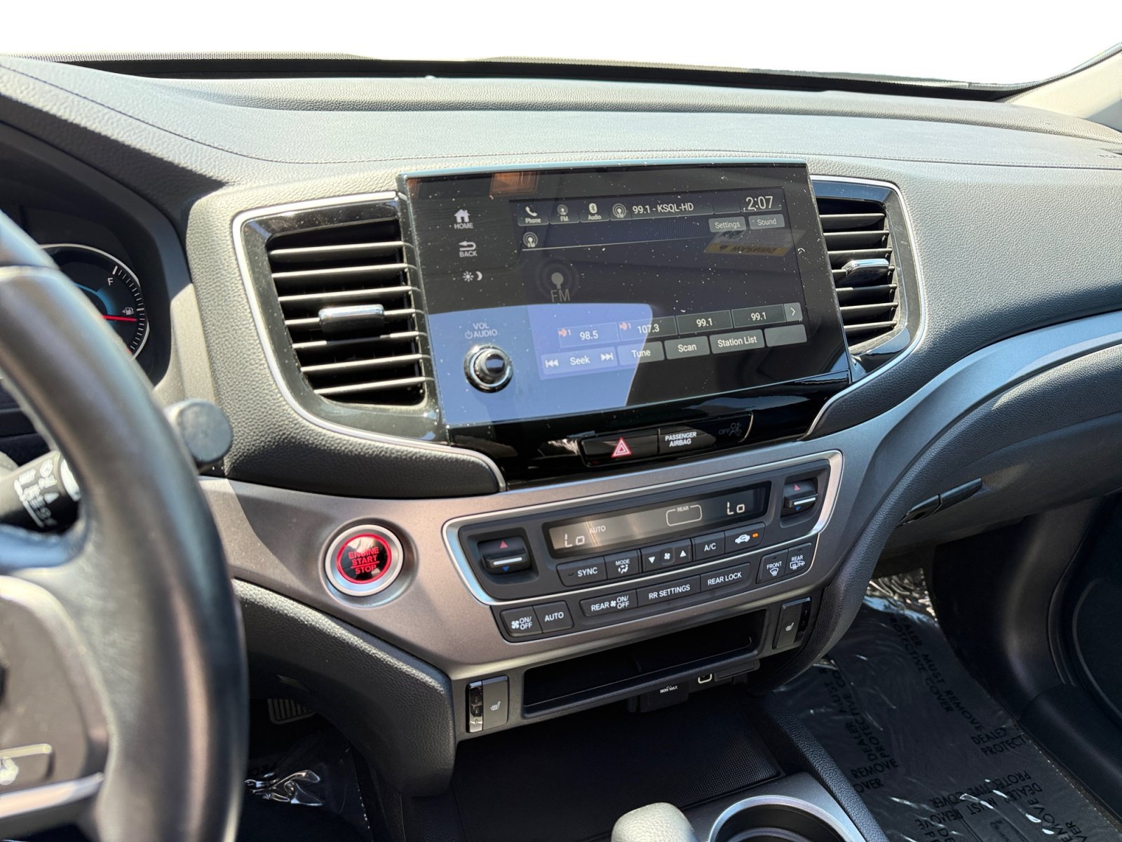 Used 2019 White Diamond Pearl Honda EX-L image 12