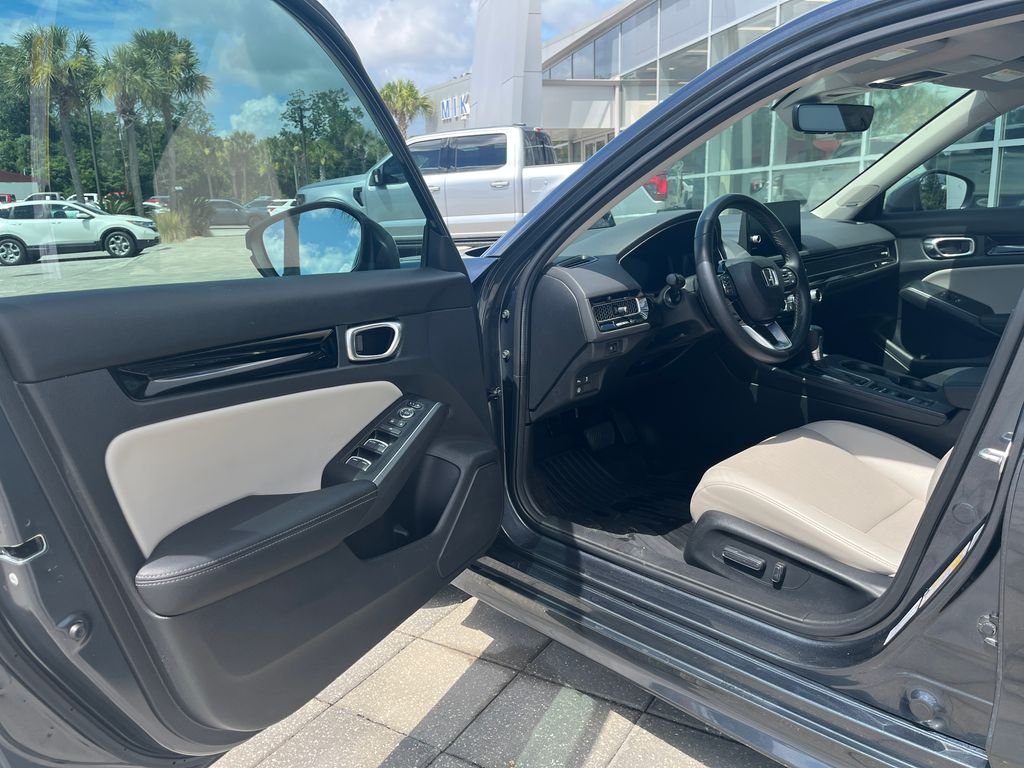 Used 2024 Aegean Blue Metallic Honda Touring image 10