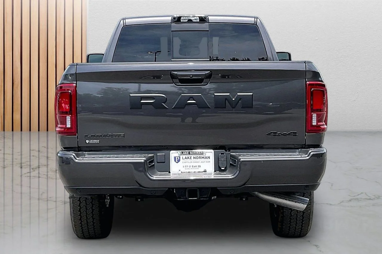 2026 RAM 2500 Laramie - Photo 8