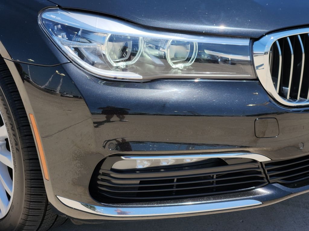 Used 2018 Black BMW 740i xDrive image 9