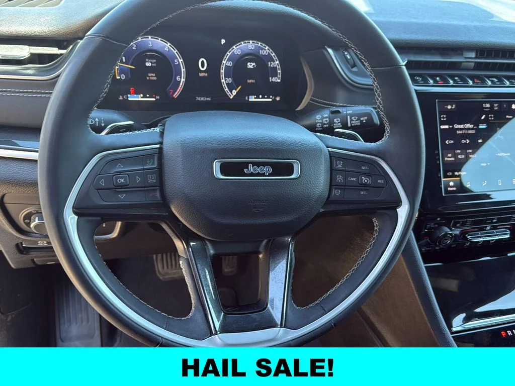 Used 2023 Silver Jeep Altitude image 28