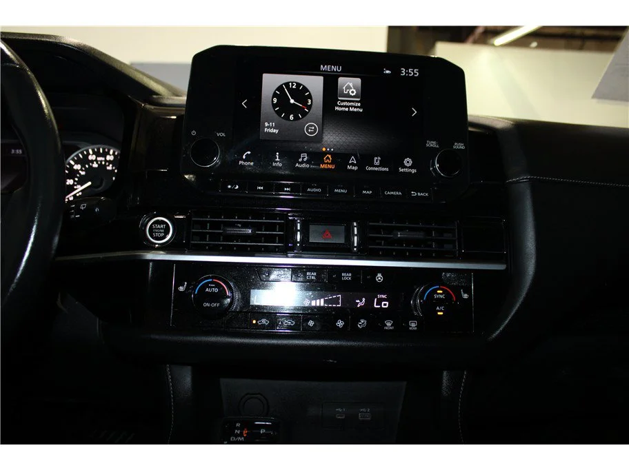 Used 2022 Super Black Nissan SL image 27