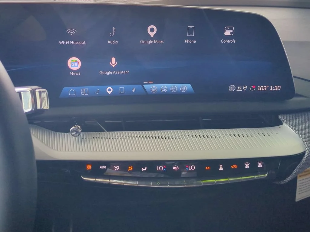 2026 Cadillac OPTIQ Premium Sport - Photo 16