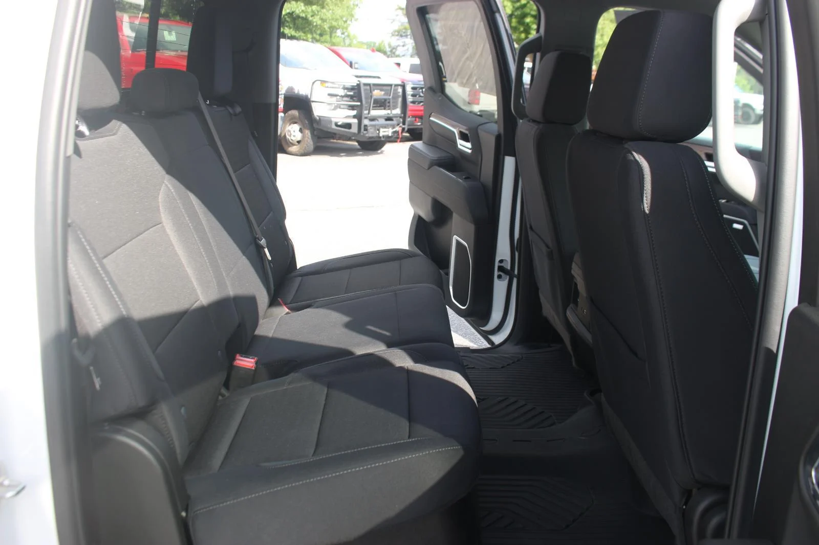 Used 2024 Summit White Chevrolet RST image 36