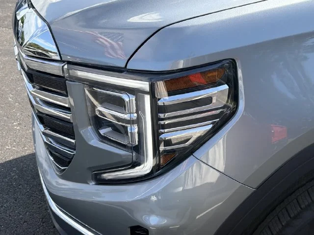 New 2026 Sterling Metallic GMC SLT image 9
