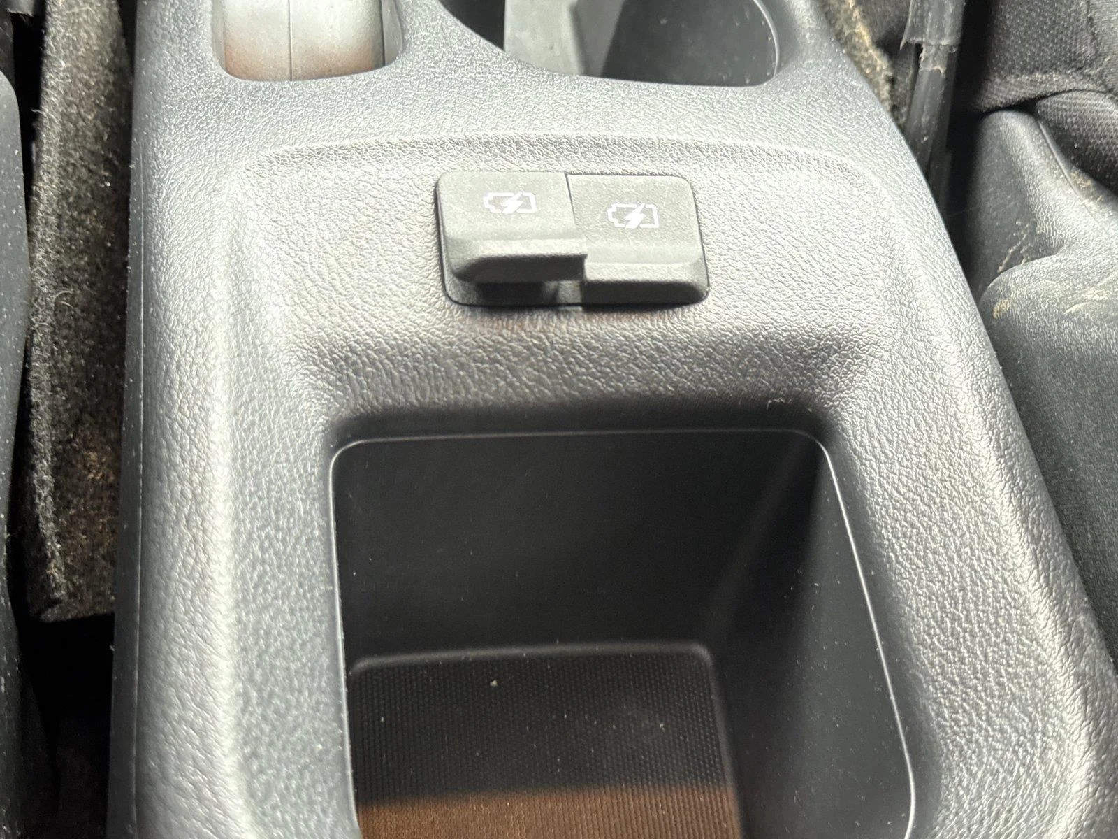 Used 2020 Deep Blue Pearl/Fresh Powder Nissan SV image 25