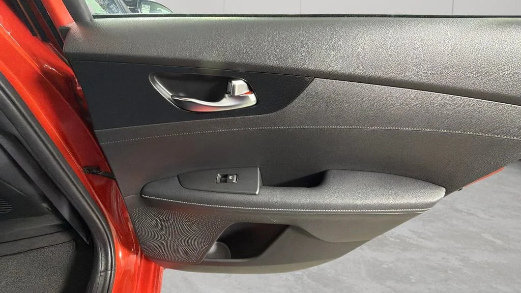 Used 2023 Orange Kia GT-Line image 34