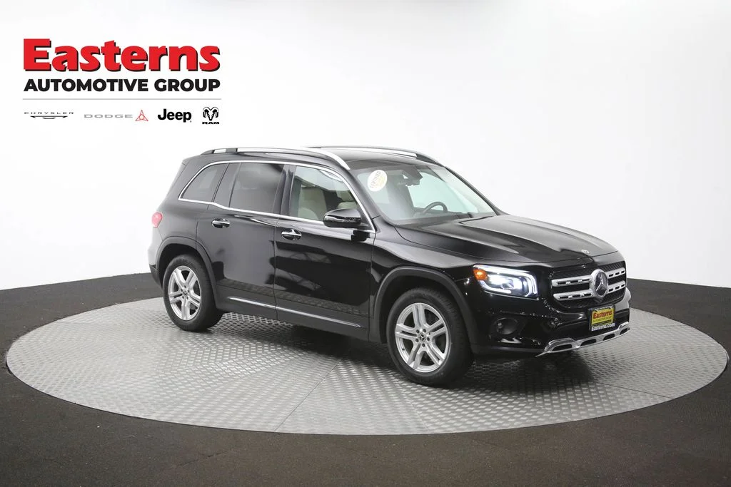 Used 2021 Black Mercedes-Benz GLB 250 image 45