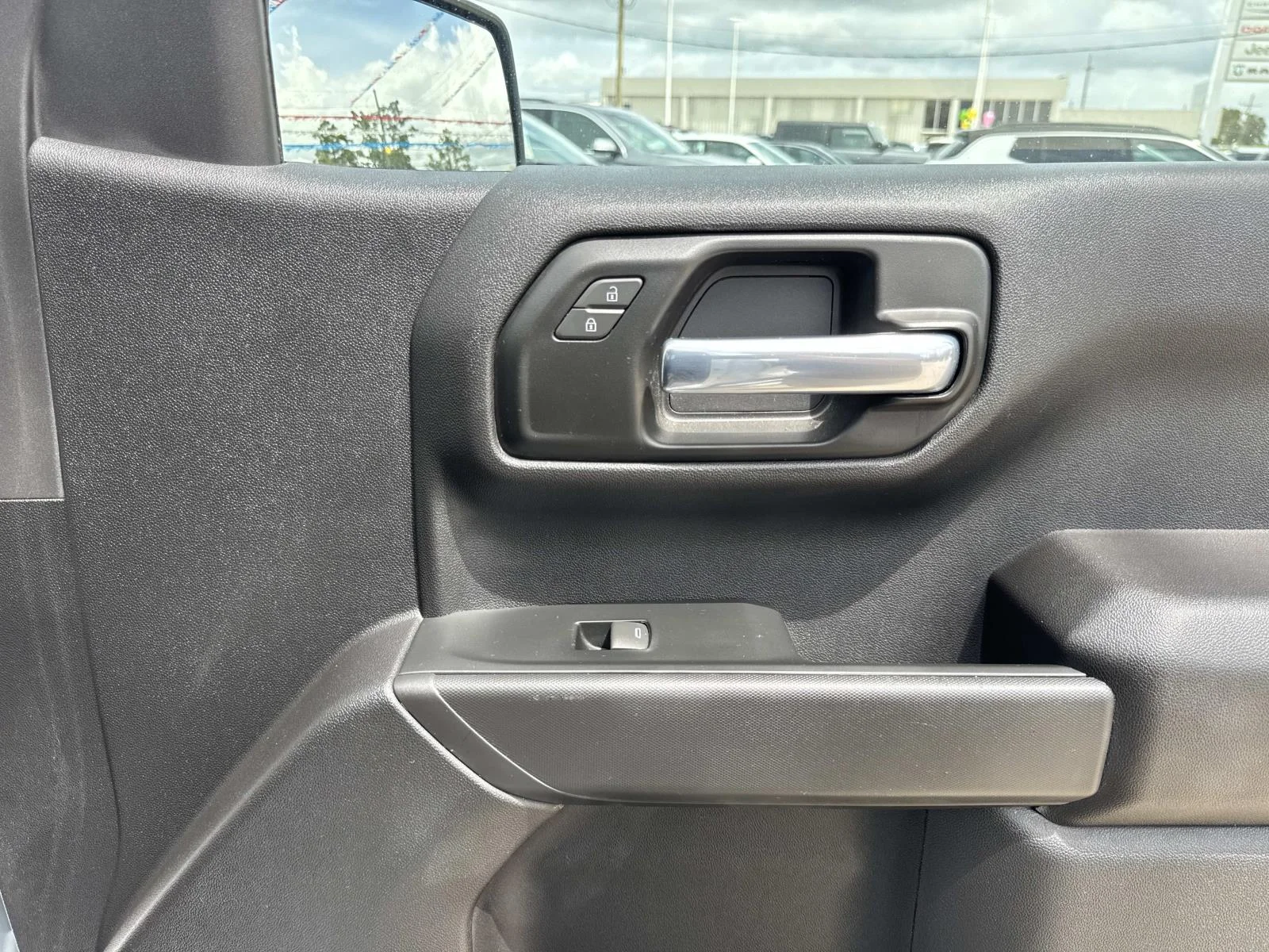 Used 2025 Summit White Chevrolet Work Truck image 13