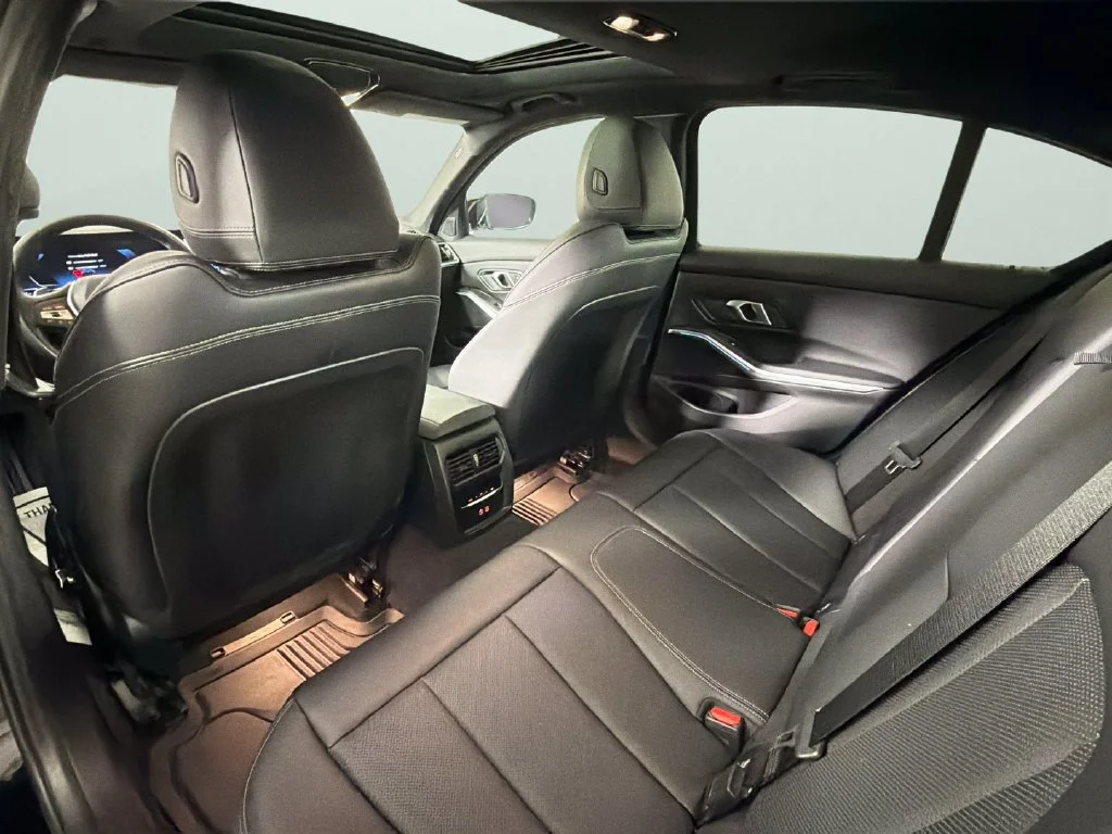 2024 BMW 3 Series 330e - Photo 28