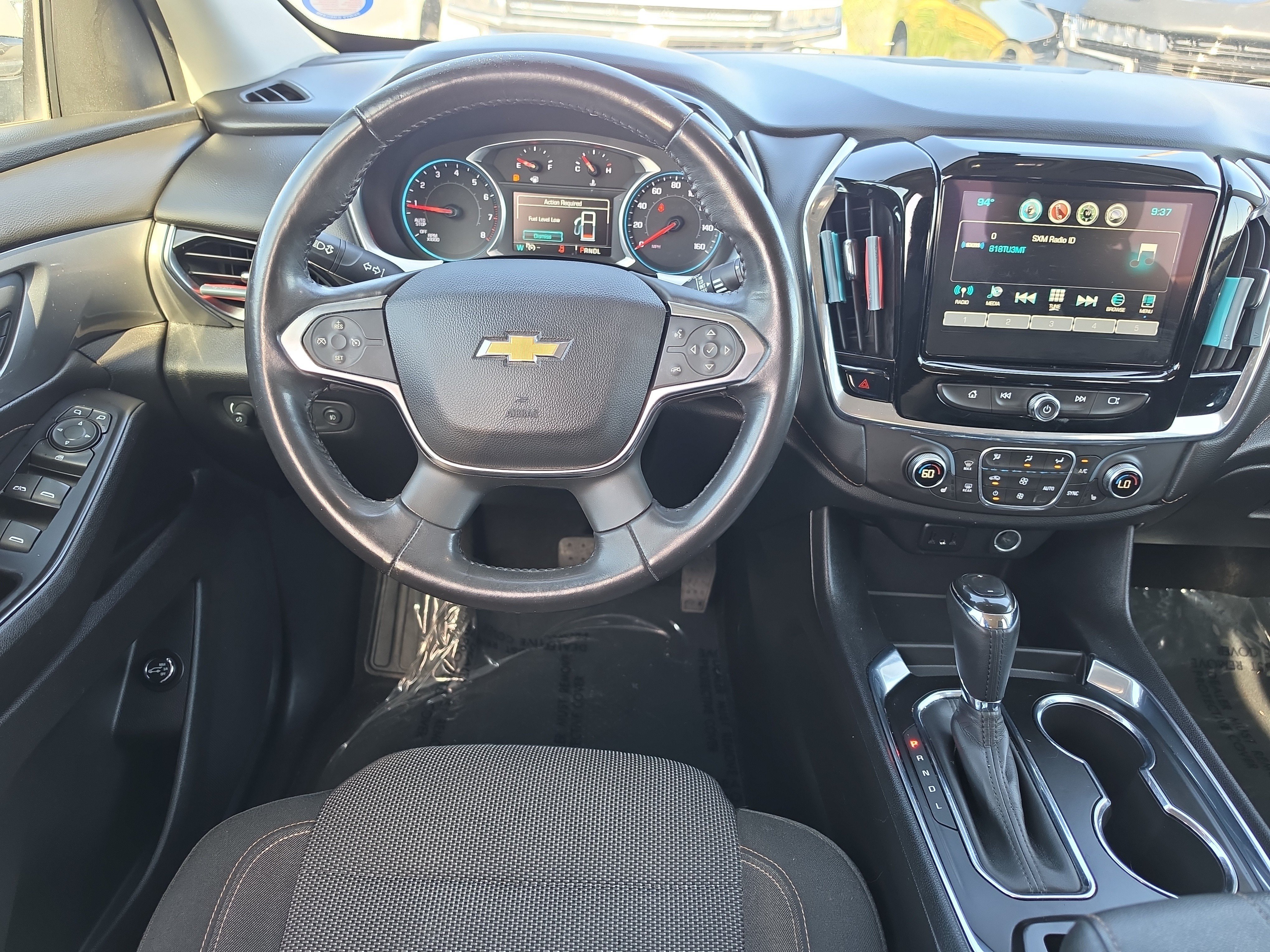 Certified Used 2018 IRIDESCENT PEARL TRICOAT Chevrolet LT Cloth image 12