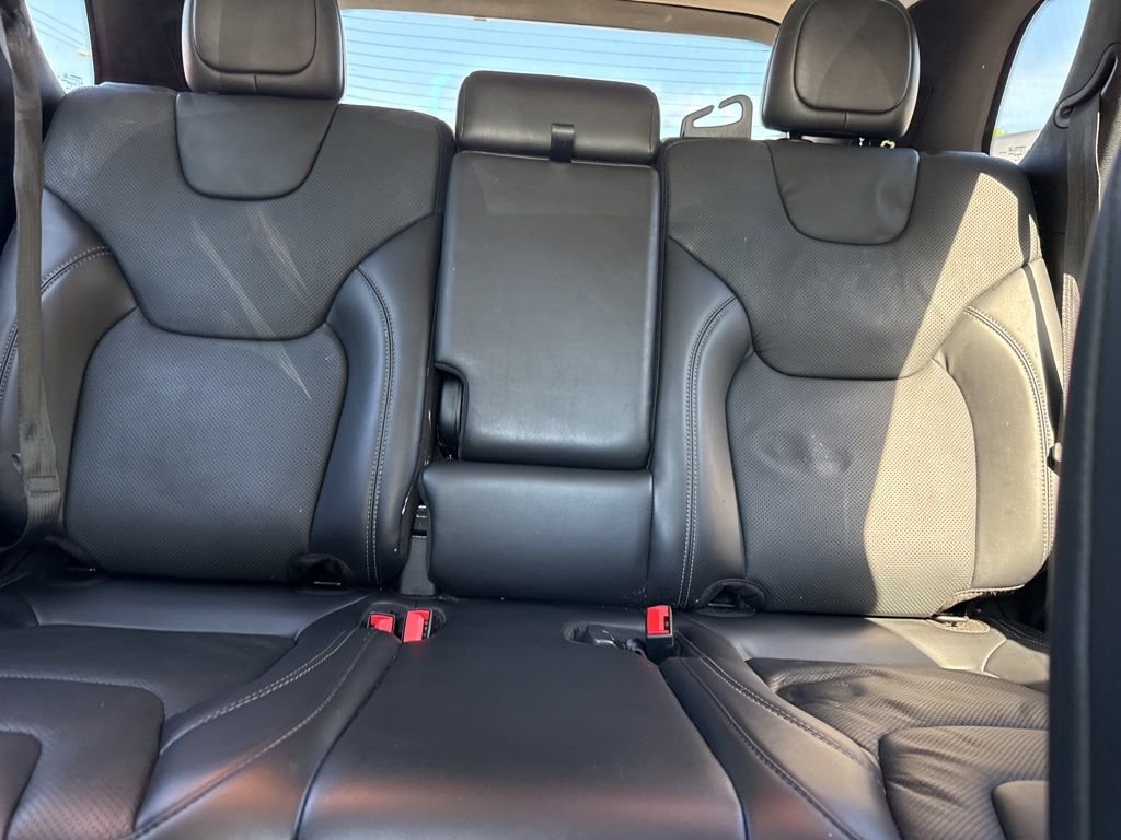 Used 2020 White Jeep Limited image 24