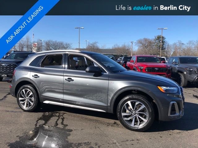 2025 Audi Q5 45 Prestige's photo