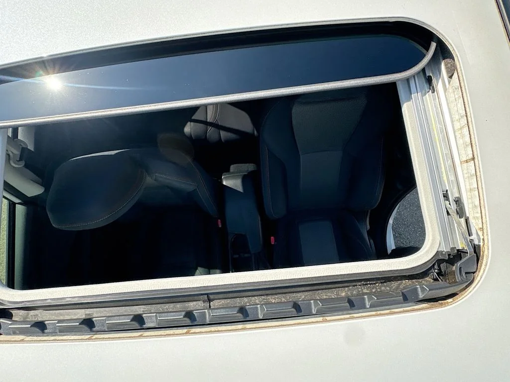 Used 2020 White Subaru Premium image 27