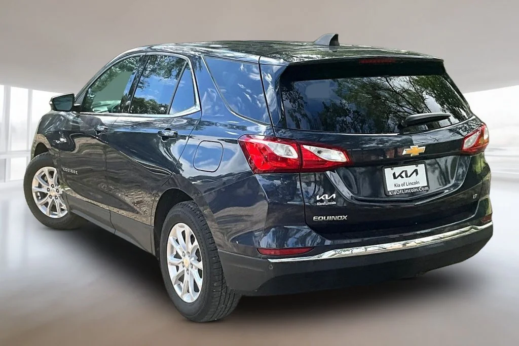 Used 2019 Storm Blue Metallic Chevrolet LT image 4