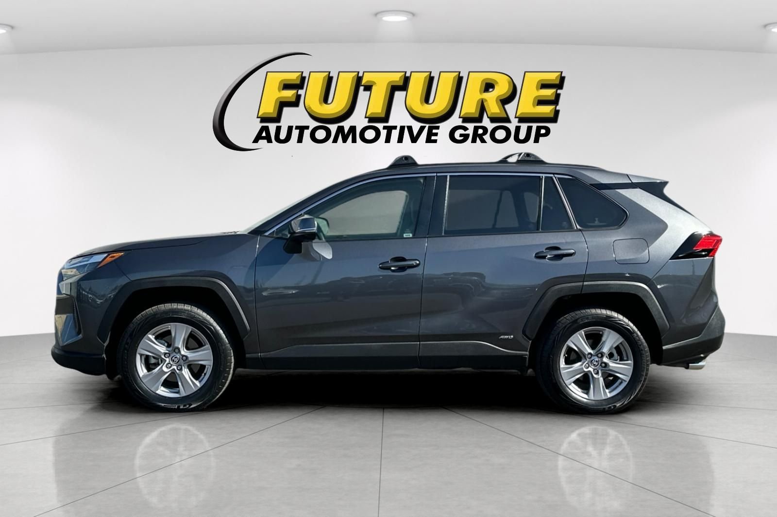 Used 2025 Gray Toyota XLE image 7