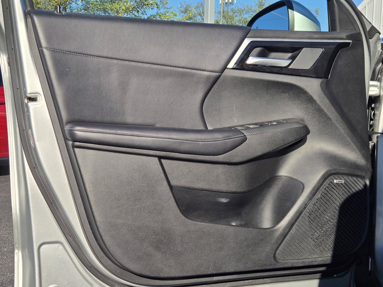 2025 Mitsubishi Outlander SE - Photo 20