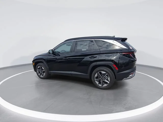 Used 2026 Black Hyundai SEL Premium image 6