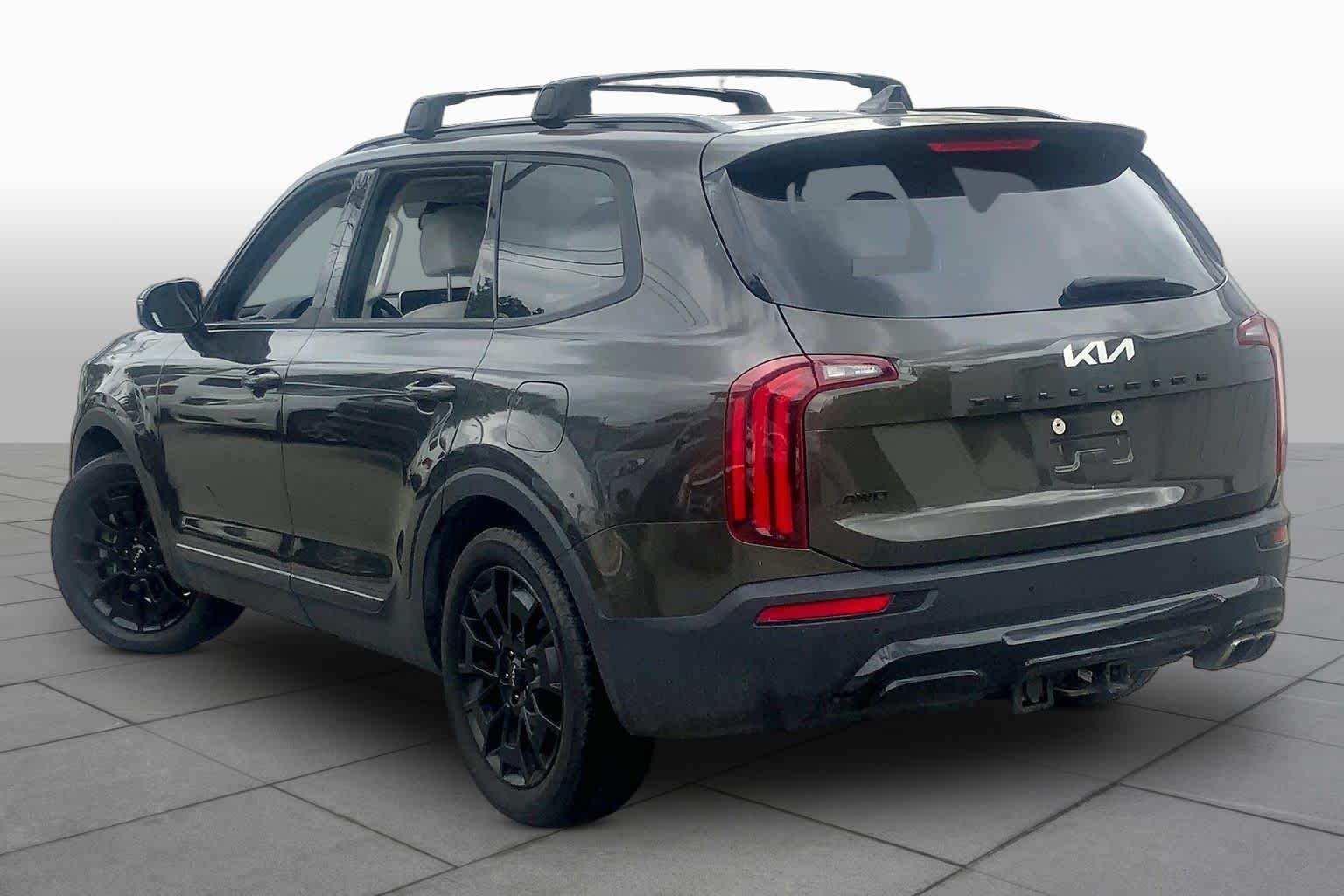 Used 2022 Dark Moss Kia SX image 11