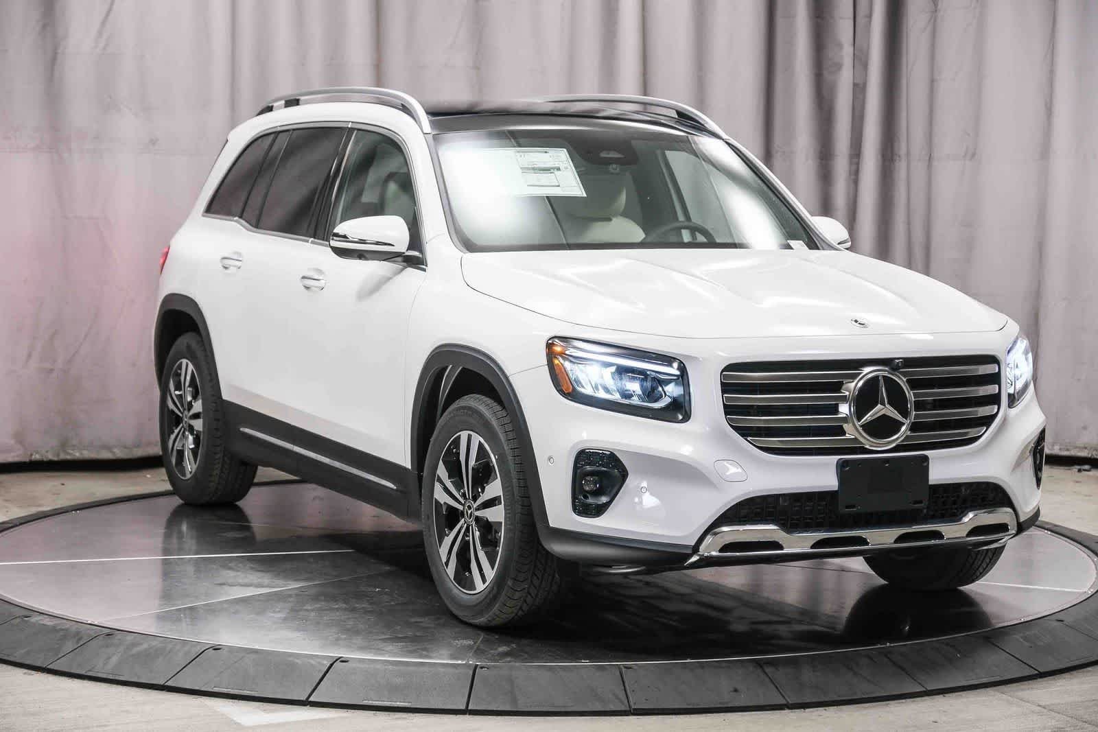 New 2026 Polar White Mercedes-Benz GLB 250 image 46