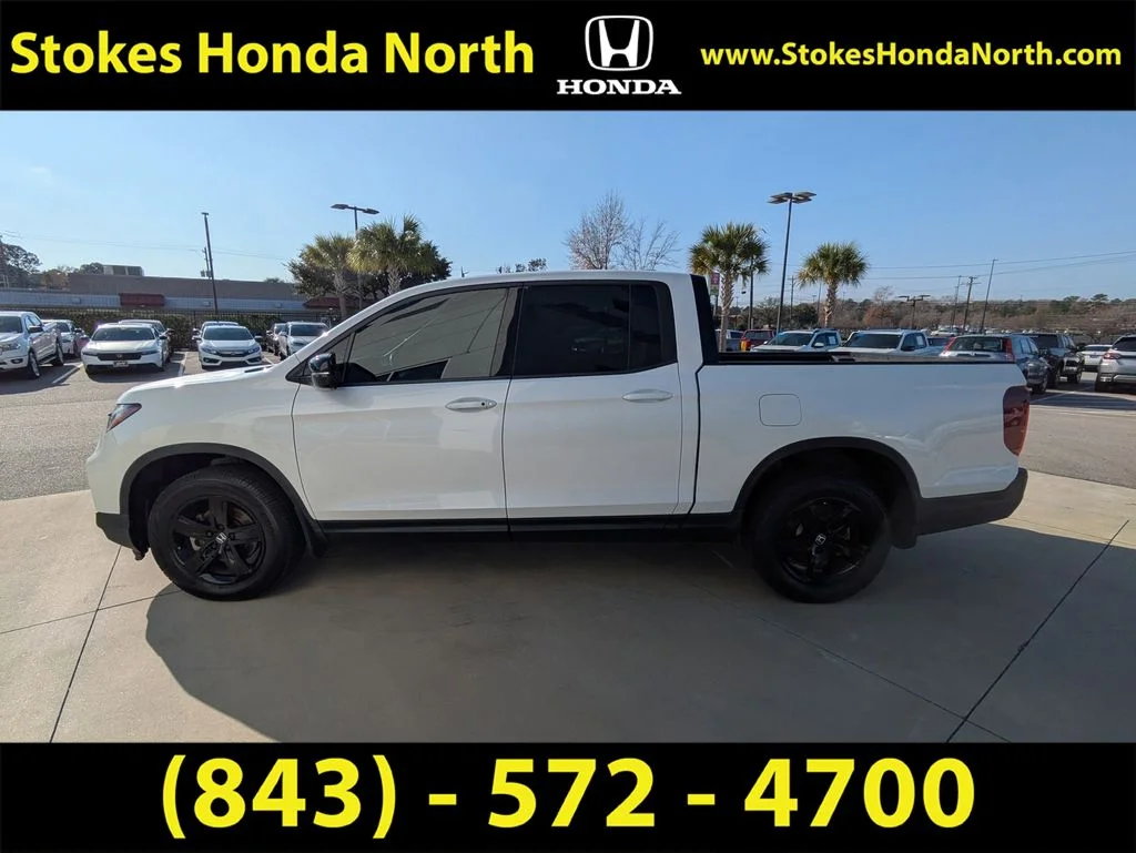 Certified Used 2021  Honda Black Edition image 6
