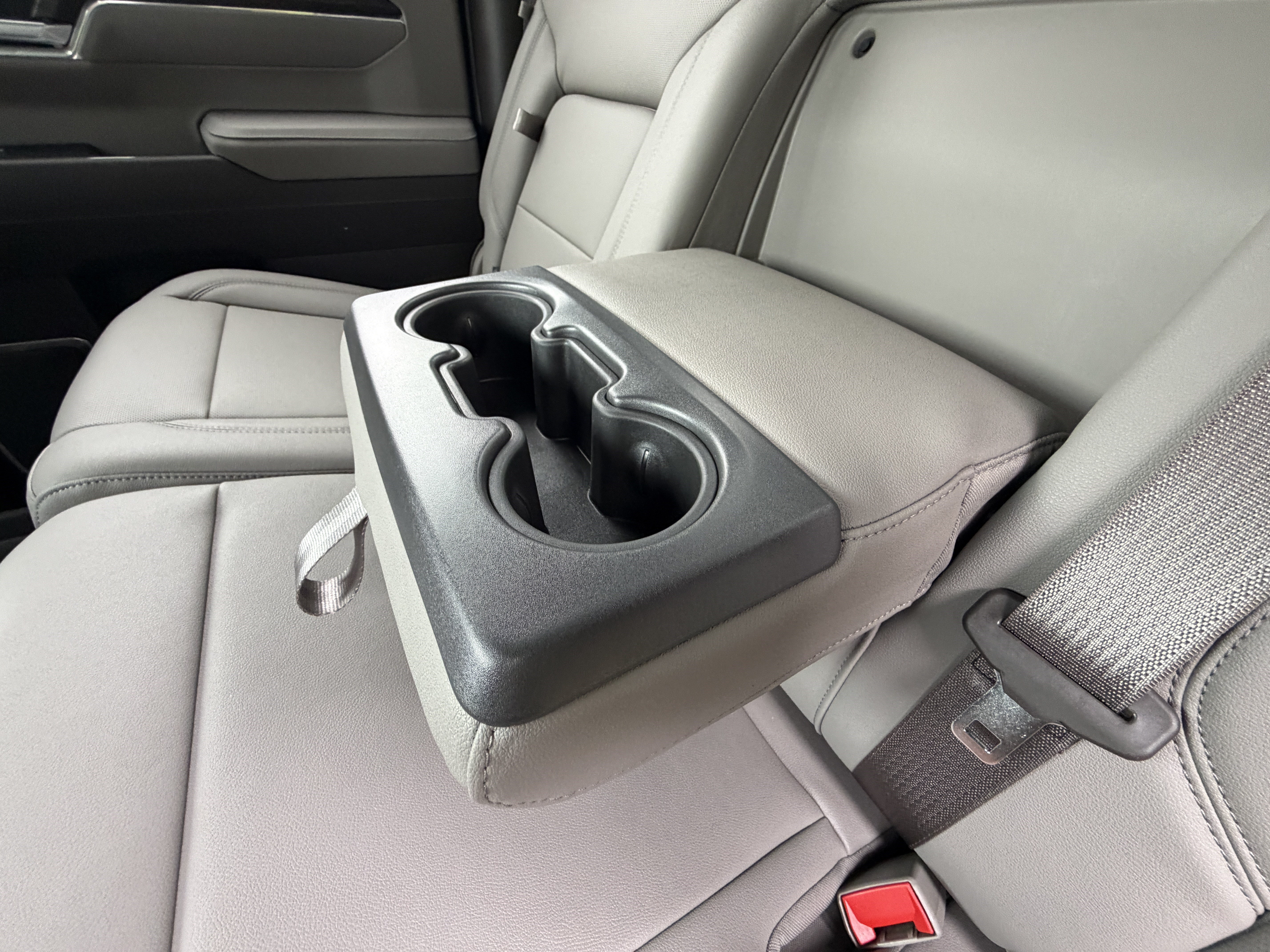 2026 GMC Sierra 1500 SLT - Photo 24