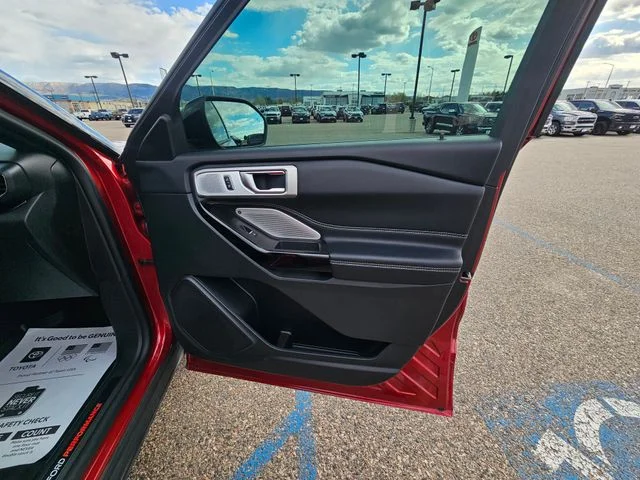 Used 2024 Red Metallic Ford ST image 23