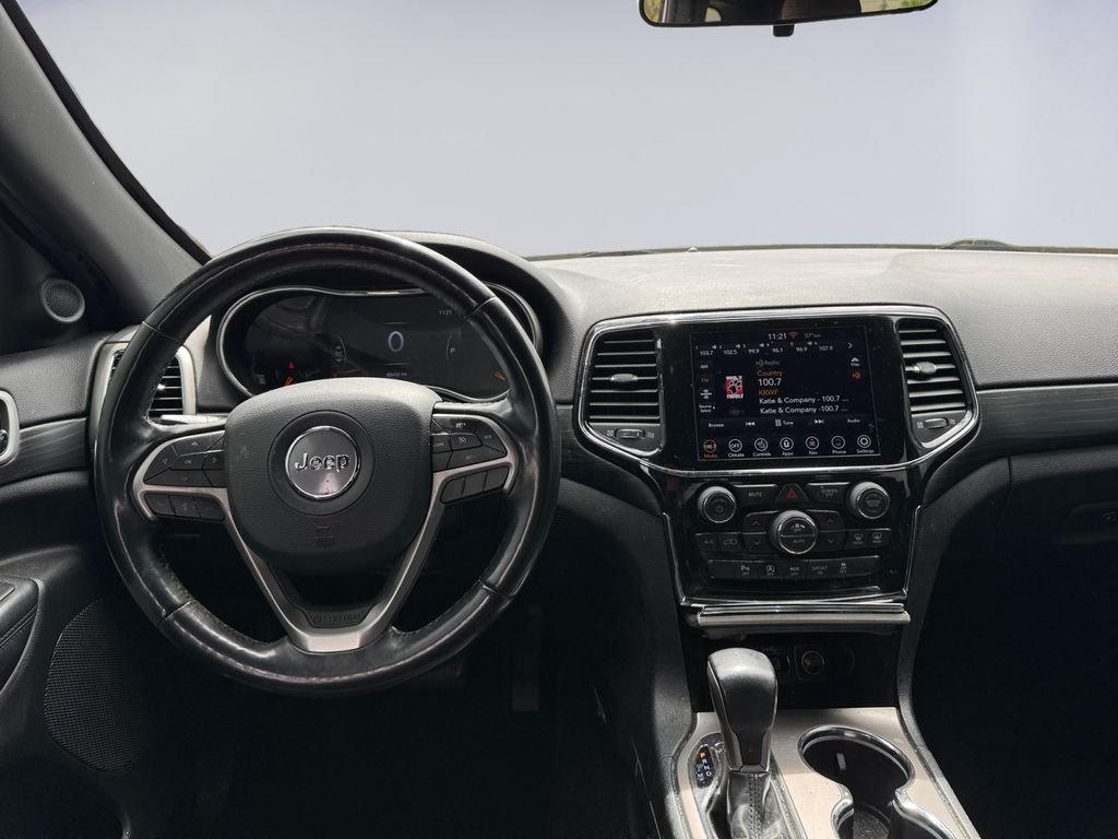 Used 2021 White Jeep Laredo X image 14