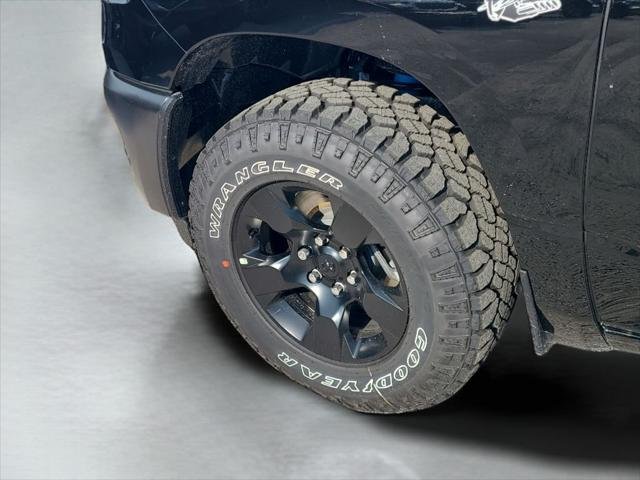 New 2026 Diamond Black Crystal Pearl-Coat Exterior Paint RAM Warlock image 22