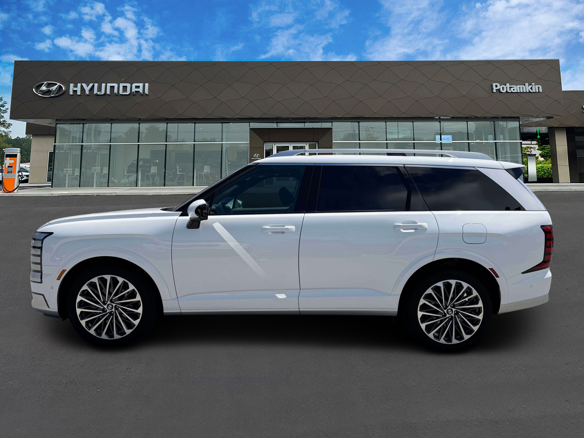 New 2027 Creamy White Pearl Hyundai Calligraphy image 3