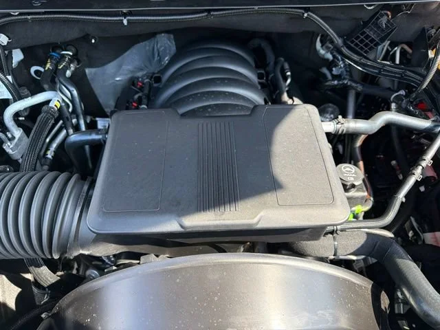 New 2026 Summit White Chevrolet WT image 15
