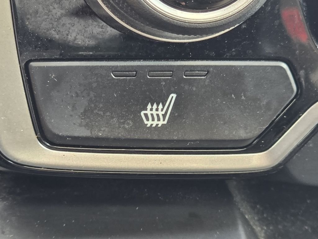 Used 2022 White Honda EX image 7