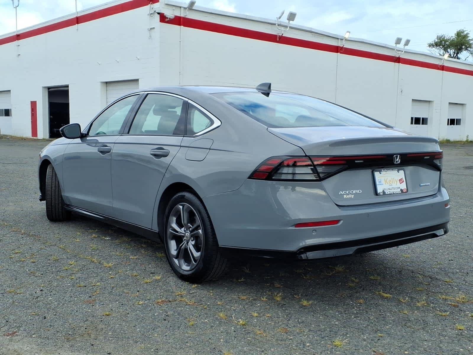 2024 Honda Accord Hybrid EX-L - Photo 7