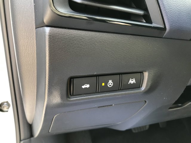 New 2026 Aspen White Tricoat Nissan SL image 13