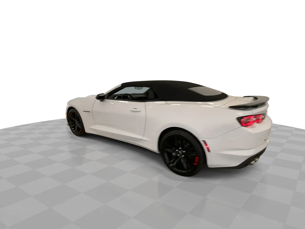 Used 2024 Summit White Chevrolet LT image 7