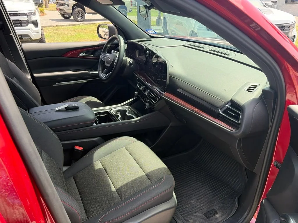 Used 2024 Radiant Red Tintcoat Chevrolet Z71 image 11