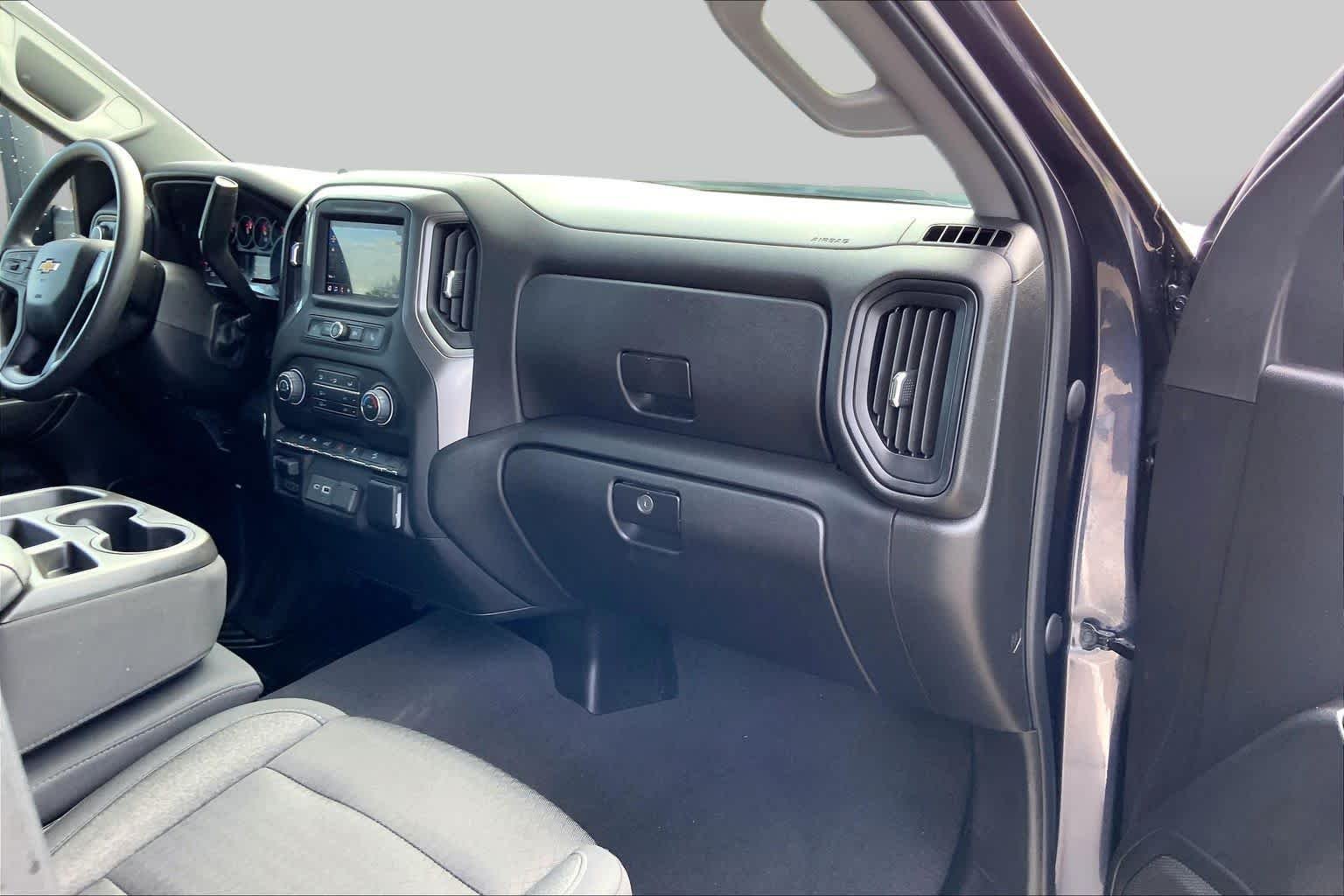 Used 2024 Dark Ash Metallic Chevrolet Custom image 17