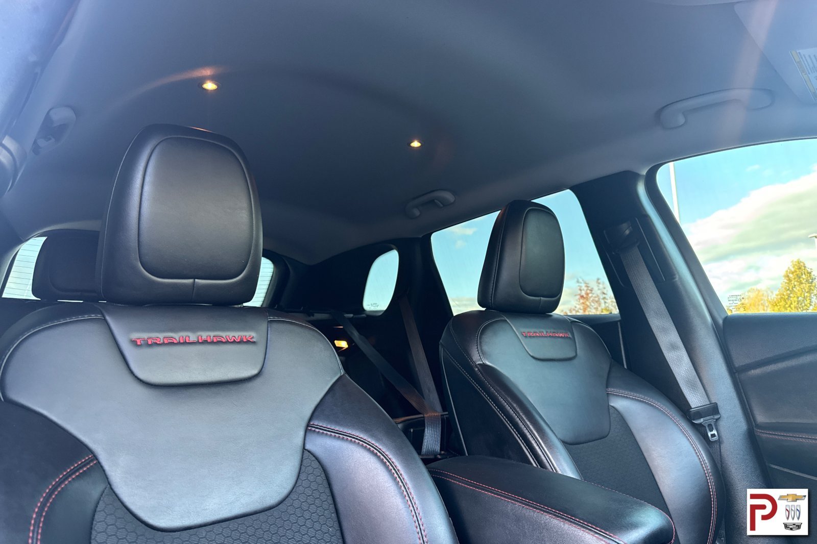 Used 2022 White Jeep Trailhawk image 19