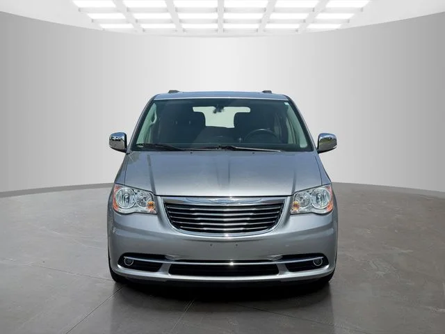 Used 2015 Chrysler Town & Country Touring-L with VIN 2C4RC1CG0FR657036 for sale in Monroe, MI