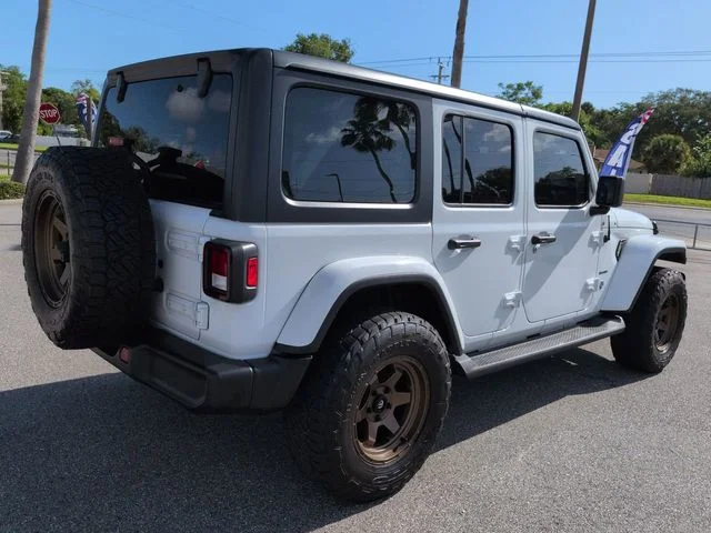 Used 2021 White Jeep Unlimited Sahara image 4