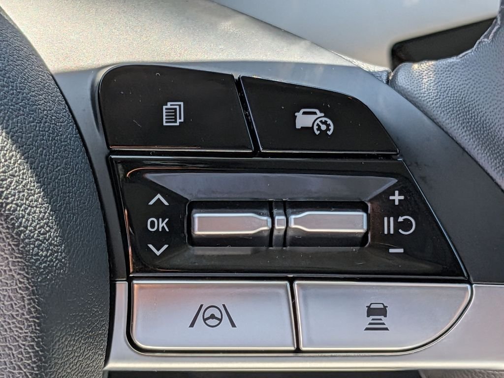 2026 Hyundai Elantra Limited - Photo 20