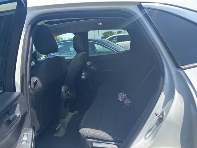 Used 2023 White Ford Active image 7